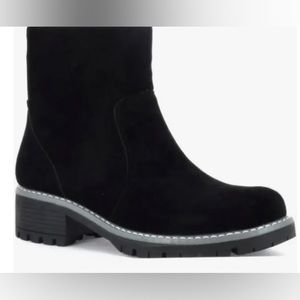 New women’s Sz 9 Seven7 black Suede business casual Chelsea ankle boots